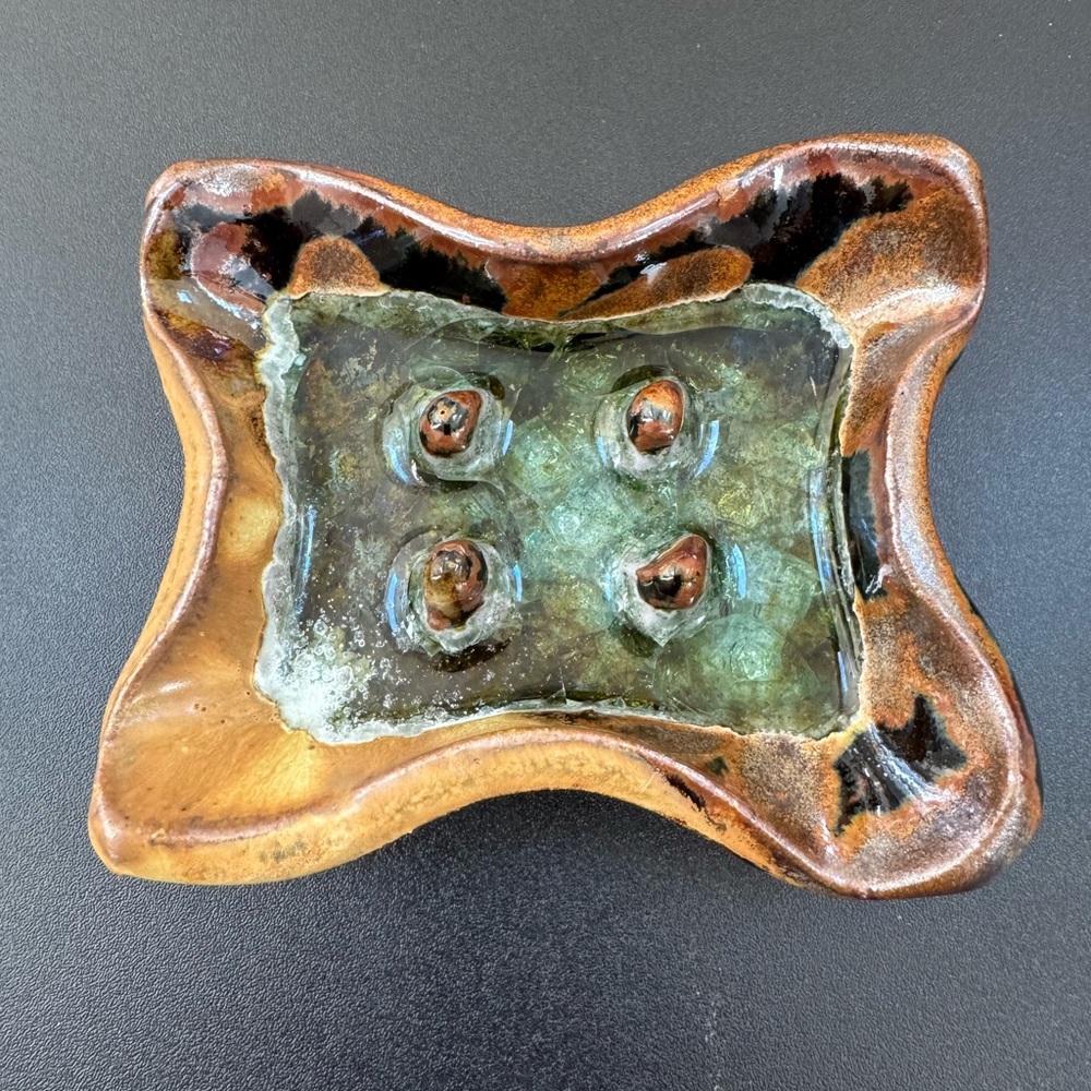 Artistic Ceramic Soap Dish with Earthy Tones